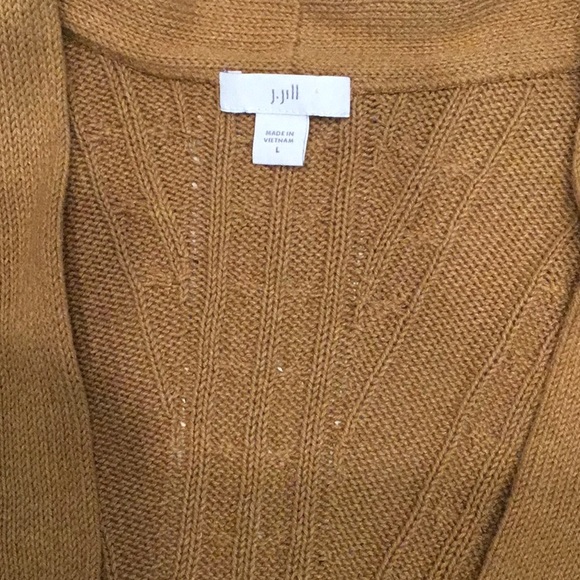 Woman’s J.Jill camel cable knit sweater. Large. Sleeves are dolman and are 3/4. - Picture 3 of 4
